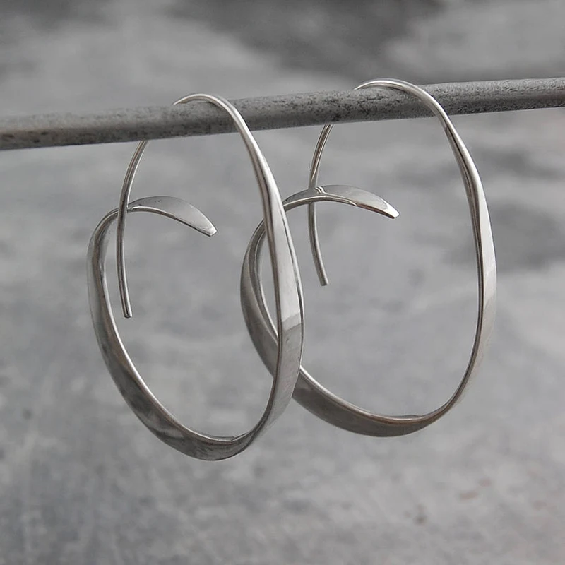 Fashion Simple Handmade Spiral Hoop Earrings Holiday Party Anniversary Popular Accessories
Fashion Simple Handmade Spiral Hoop Earrings Holiday Party Anniversary Popular Accessories