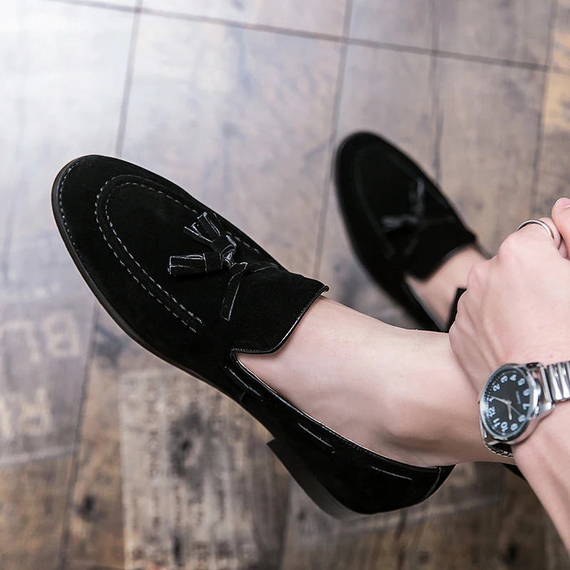 Luxury Brand Men tassel Shoes Loafers Men Shoes Casual Suede Slip on Breathable Comfortable Moccasins Shoes Genuine Nubuck Shoes
Luxury Brand Men tassel Shoes Loafers Men Shoes Casual Suede Slip on Breathable Comfortable Moccasins Shoes Genuine Nubuck Shoes