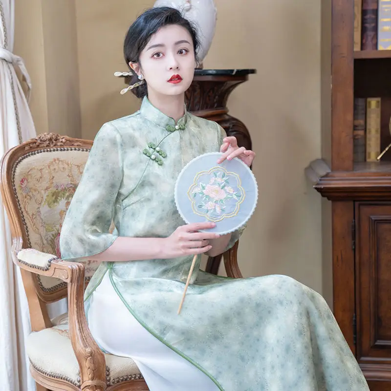 2022 Amazon factory Suzhou improved cheongsam summer new temperament high-end Republic of China style lady lady's retro long dre
2022 Amazon factory Suzhou improved cheongsam summer new temperament high-end Republic of China style lady lady's retro long dre