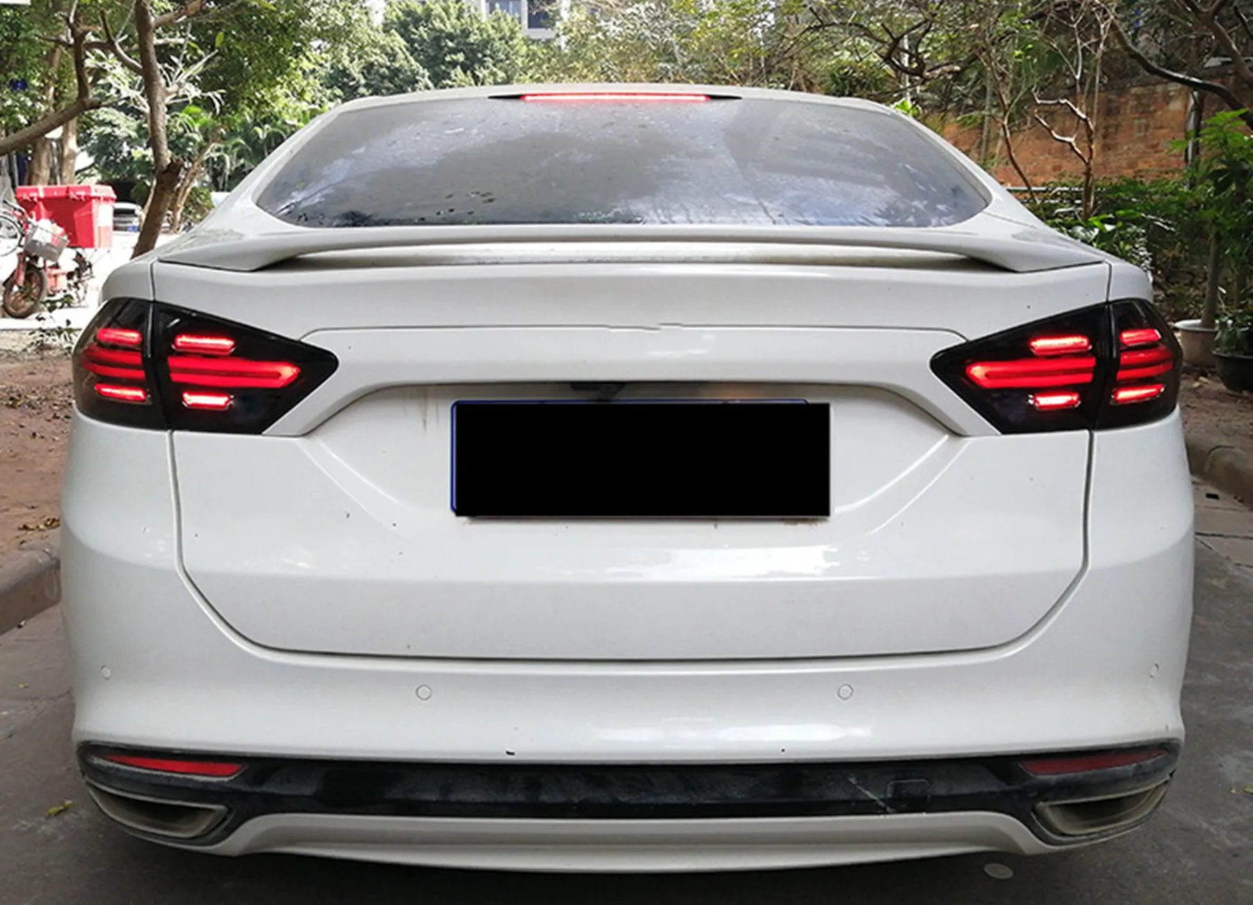 Светодиодный задсветильник для Ford Mondeo 13-16, тормозной фонарь заднего хода, сигнал поворота, автомобильные аксессуары
Светодиодный задсветильник для Ford Mondeo 13-16, тормозной фонарь заднего хода, сигнал поворота, автомобильные аксессуары