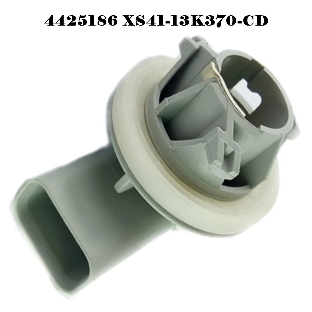Stop Light Lamp Bulb Holder Socket Base 4425186 XS41-13K370-CD For Ford Focus 1nd GenerationHatchback & Focus 2nd Generation
Stop Light Lamp Bulb Holder Socket Base 4425186 XS41-13K370-CD For Ford Focus 1nd GenerationHatchback & Focus 2nd Generation