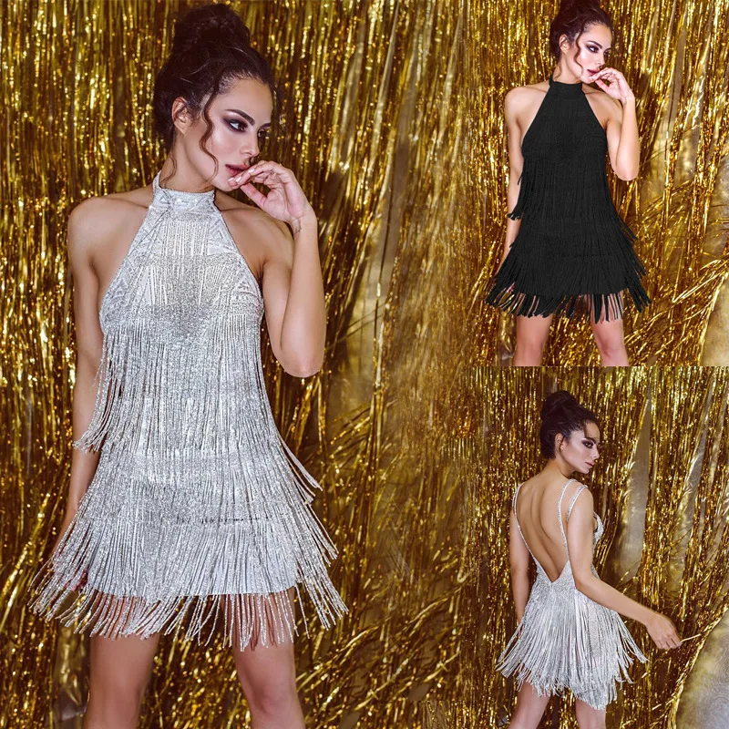 Женское летнее платье с открытой спиной и кисточками
Женское летнее платье с открытой спиной и кисточками