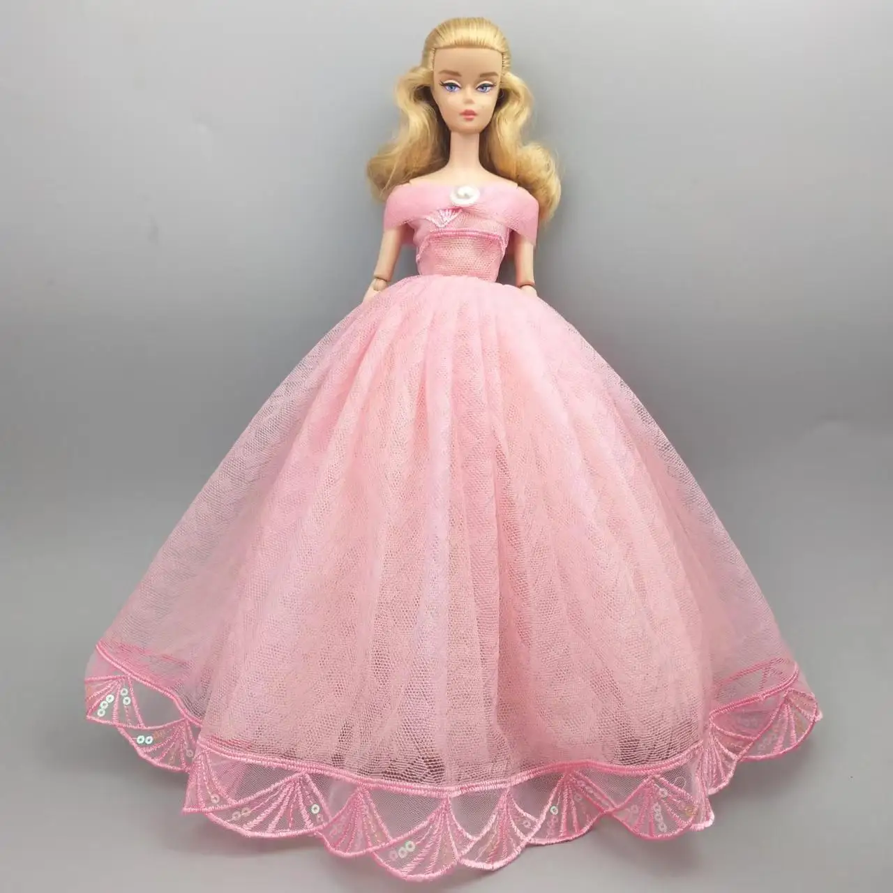 Pink Sequin Wedding Dress For Barbie Doll Clothing For Barbie Outfit 1/6 BJD Clothes Ball Party Gown 11.5" Dolls Accessories Toy
Pink Sequin Wedding Dress For Barbie Doll Clothing For Barbie Outfit 1/6 BJD Clothes Ball Party Gown 11.5" Dolls Accessories Toy