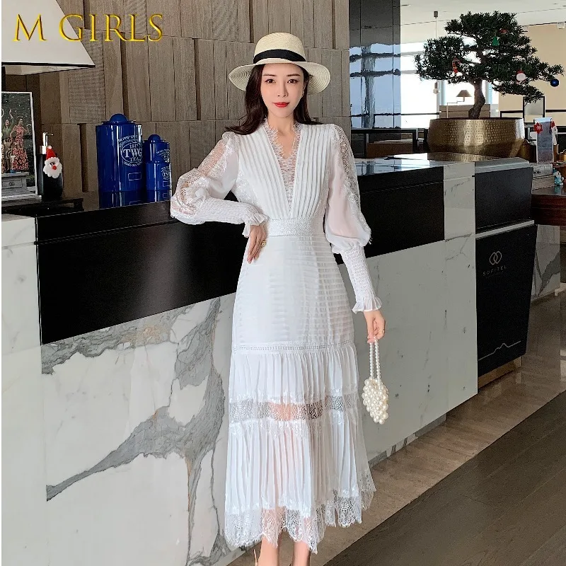 High Quality 2022 New Runway Dresses Women Sexy V-neck Lantern Sleeve Dress Lace Stitching Pleated Temperament Slimming Dress
High Quality 2022 New Runway Dresses Women Sexy V-neck Lantern Sleeve Dress Lace Stitching Pleated Temperament Slimming Dress