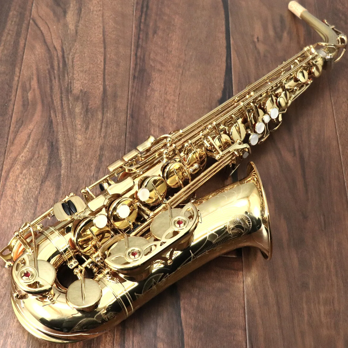 Brass gold-plated E-flat alto saxophone original 875 one-to-one structure style professional-grade tone Alto sax instrument
Brass gold-plated E-flat alto saxophone original 875 one-to-one structure style professional-grade tone Alto sax instrument