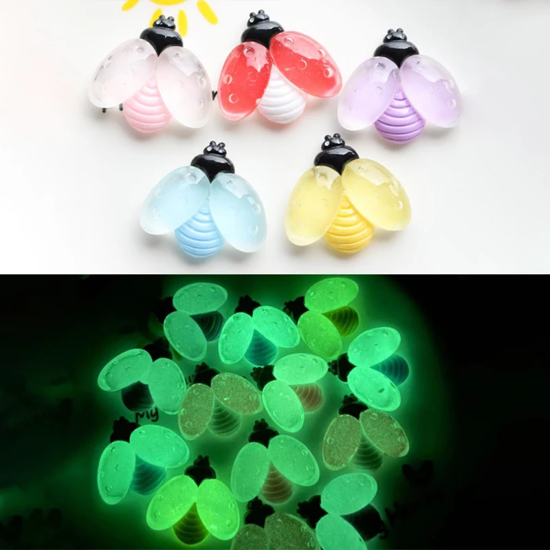 3Pcs Luminous Mini Resin bee Mobile phone chain pendant DIY Toys Cartoon Color Decoration Cute Ornaments Gifts
3Pcs Luminous Mini Resin bee Mobile phone chain pendant DIY Toys Cartoon Color Decoration Cute Ornaments Gifts