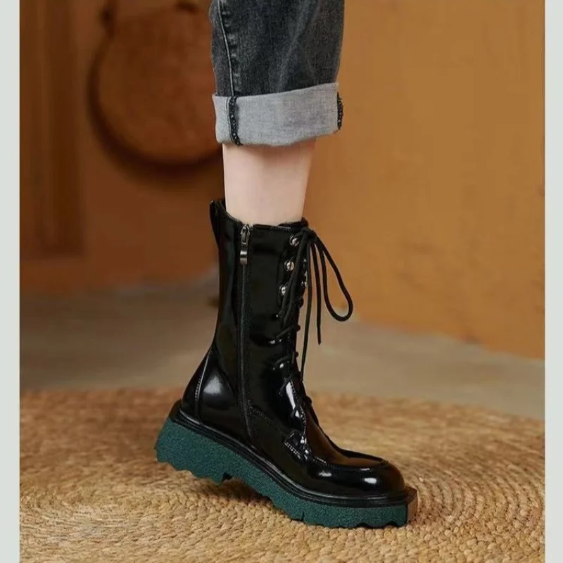 Womenboots Patent Leather Motorcycle Boots Middle Tube PU Thick Bottom Round Shape Waterproof and Nonslip Keep Warm Short Boots
Womenboots Patent Leather Motorcycle Boots Middle Tube PU Thick Bottom Round Shape Waterproof and Nonslip Keep Warm Short Boots