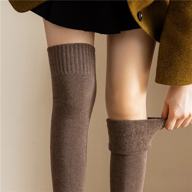 Winter Cotton Warmth Keeping Knitting Thigh Knee Socks Plush Thickened Solid Color Long Stockings High Pile Stockings for Women
Winter Cotton Warmth Keeping Knitting Thigh Knee Socks Plush Thickened Solid Color Long Stockings High Pile Stockings for Women