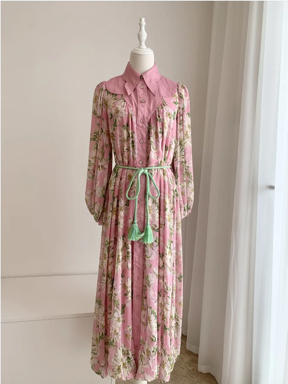 Women Silk Linen Midi Dress 2023 new Pink Flower Printed Robe Single Breasted Long Sleeve long dress
Women Silk Linen Midi Dress 2023 new Pink Flower Printed Robe Single Breasted Long Sleeve long dress