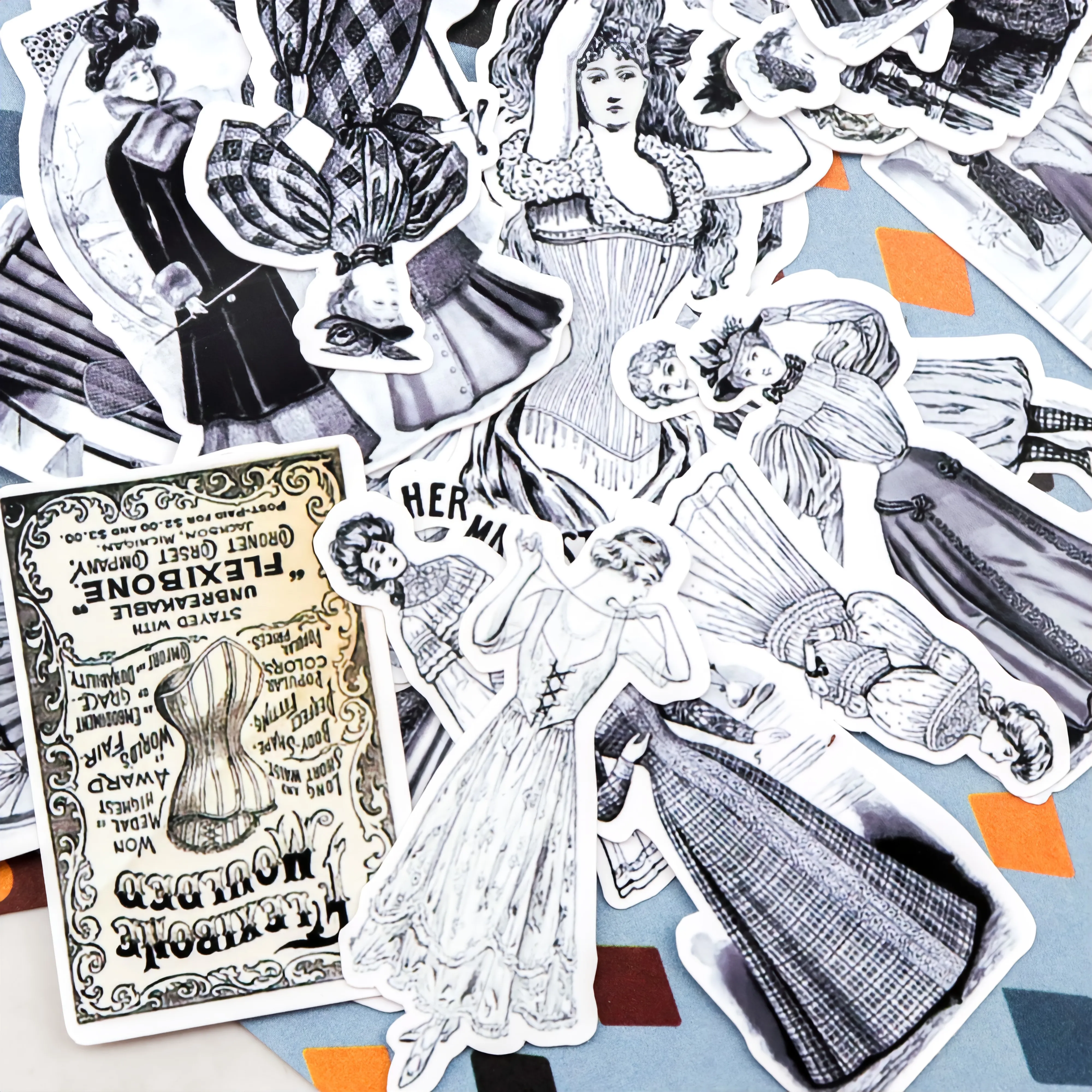 32pcs Vintage Black and White Women Stickers DIY Scrapbooking Journal Sticker Diary Album European Ladies Plan Gift stationery
32pcs Vintage Black and White Women Stickers DIY Scrapbooking Journal Sticker Diary Album European Ladies Plan Gift stationery