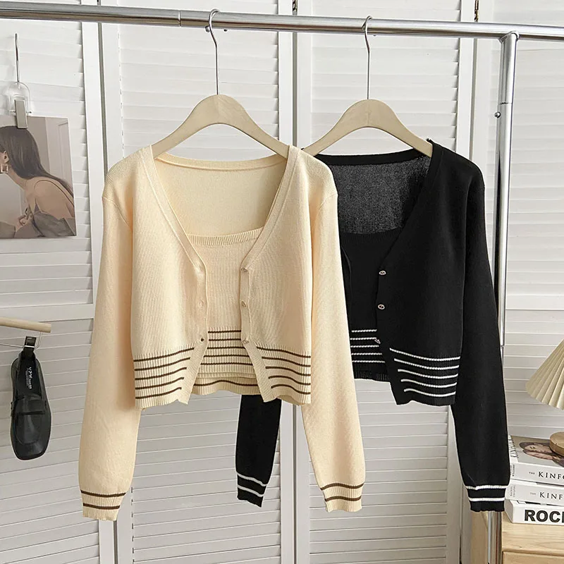Sweet Sweater Korean Style Striped Sweaters Buttons Cardigan + Knitted Tank Female Casual Ladies Slim Women Clothes Dropshipping
Sweet Sweater Korean Style Striped Sweaters Buttons Cardigan + Knitted Tank Female Casual Ladies Slim Women Clothes Dropshipping