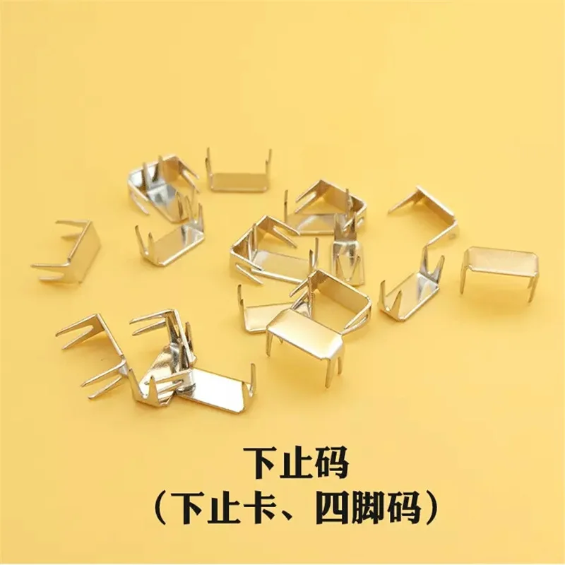 1000g/lot 3# 5# 8# 10# Zipper Accessories Coil Metal Resin Four-foot Bottom U Stopper Buckle Silver Gold Front Rear Wholesale 
1000g/lot 3# 5# 8# 10# Zipper Accessories Coil Metal Resin Four-foot Bottom U Stopper Buckle Silver Gold Front Rear Wholesale