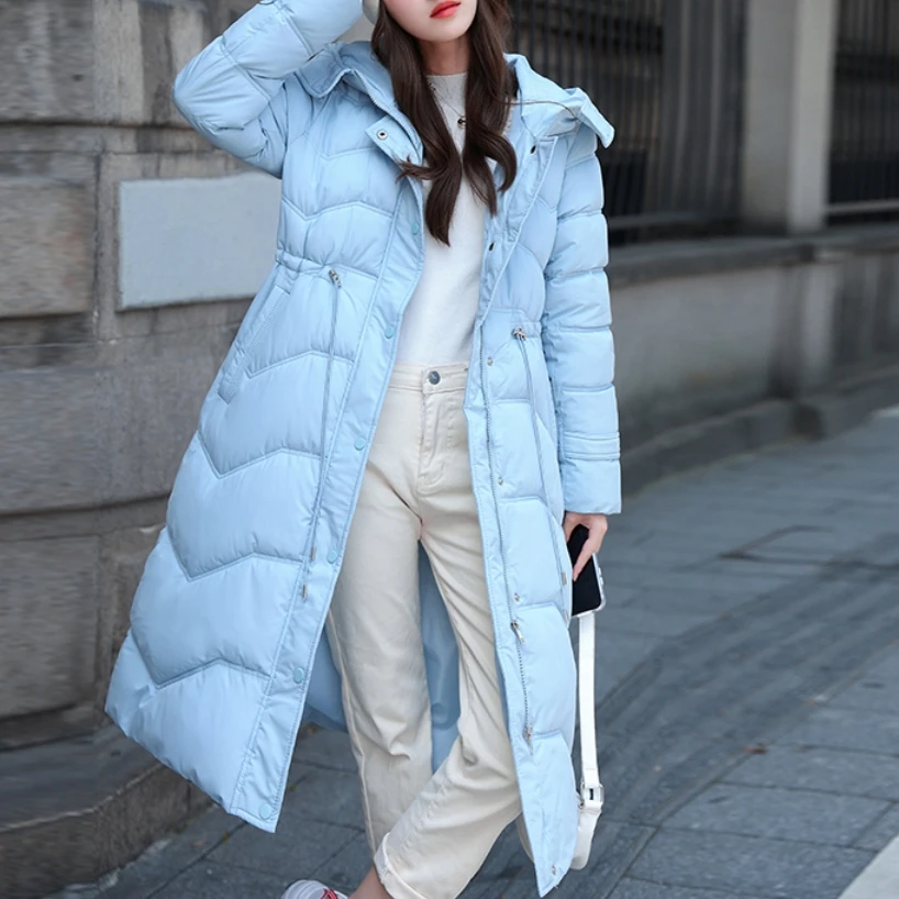 Женская утепленная куртка с капюшоном, на хлопковом наполнителе
Женская утепленная куртка с капюшоном, на хлопковом наполнителе