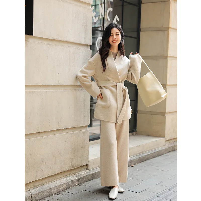 2023 Mid length Women Camel Fleece Mulberry Silk Coat jackets ladies Korean Fashion One Hand Long Lace up to Show Slim Woolen
2023 Mid length Women Camel Fleece Mulberry Silk Coat jackets ladies Korean Fashion One Hand Long Lace up to Show Slim Woolen