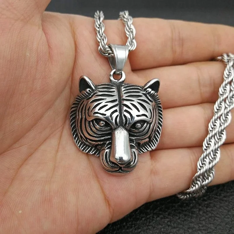 Tiger Head Pendant Necklace Animal Necklace Retro Men's Fashion Titanium Steel Domineering Punk Hip Hop Personality Jewelry
Tiger Head Pendant Necklace Animal Necklace Retro Men's Fashion Titanium Steel Domineering Punk Hip Hop Personality Jewelry