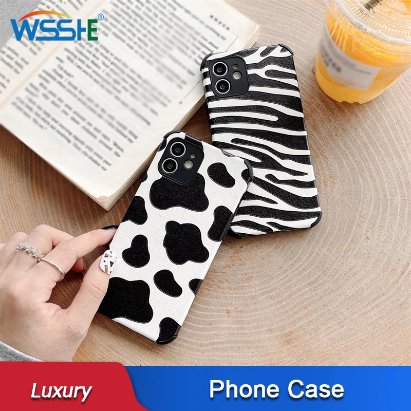 Luxury Leather Zebra Pattern Phone Case For Samsung Galaxy S22 Ultra A53 5G S21 S20 FE A52 A13 Silicone Protective Cover
Luxury Leather Zebra Pattern Phone Case For Samsung Galaxy S22 Ultra A53 5G S21 S20 FE A52 A13 Silicone Protective Cover