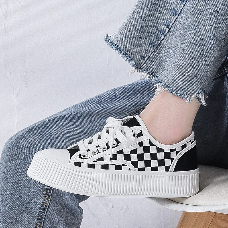 2022 Women's New Flat Shoes Checkerboard Canvas Shoes Thick Bottom All-match Flat Bottom Fashion Casual Style Women's Shoes
2022 Women's New Flat Shoes Checkerboard Canvas Shoes Thick Bottom All-match Flat Bottom Fashion Casual Style Women's Shoes