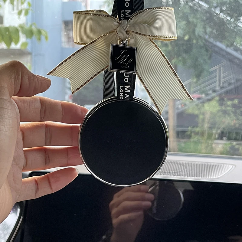 Jean Miss Original Smell Perfume With Gift Strap Hanging Pendant Good Smell Fragrance Scent For Home Room Fragrance Decor 
Jean Miss Original Smell Perfume With Gift Strap Hanging Pendant Good Smell Fragrance Scent For Home Room Fragrance Decor