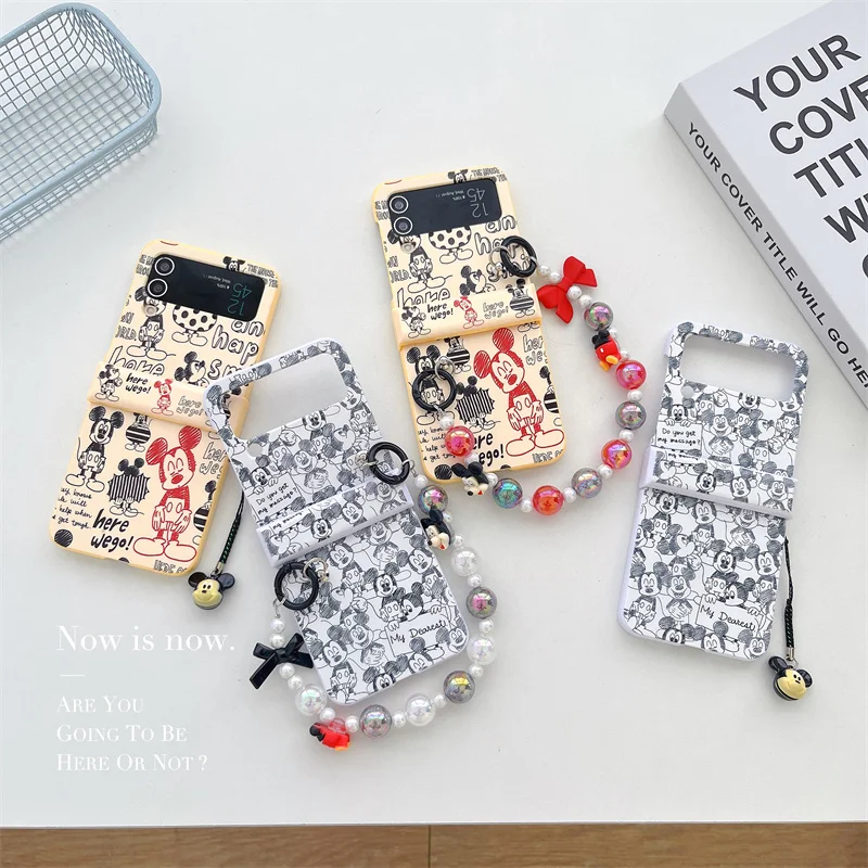 Cute Disney Mickey graffiti with bracelet Phone Case For Samsung Galaxy Z Flip 3 4 5 5G ZFlip5 ZFlip4 Flip3 Flip5 Flip4 Cover
Cute Disney Mickey graffiti with bracelet Phone Case For Samsung Galaxy Z Flip 3 4 5 5G ZFlip5 ZFlip4 Flip3 Flip5 Flip4 Cover