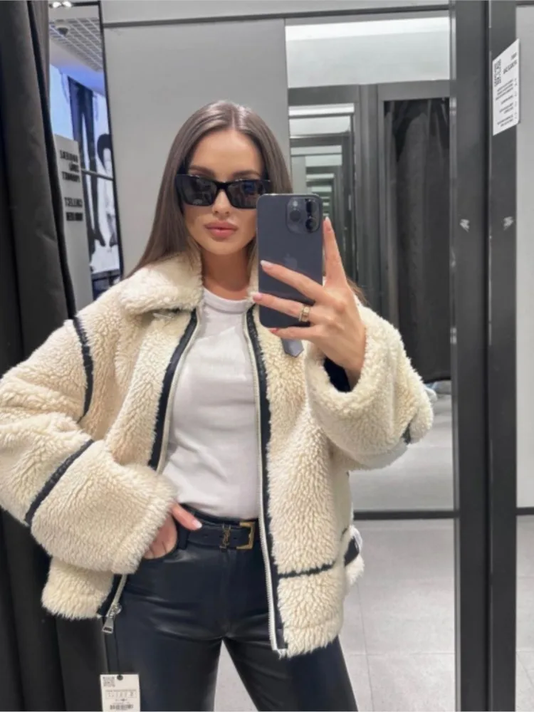 2023 Luxury Lamb Wool Patchwork OverCoats Women Fashion Zipper Long Sleeves Warm Jackets 2023 Autumn Casual High Street Coat
2023 Luxury Lamb Wool Patchwork OverCoats Women Fashion Zipper Long Sleeves Warm Jackets 2023 Autumn Casual High Street Coat