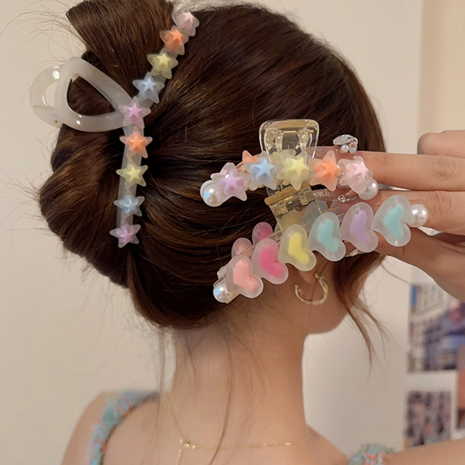 New Women Rainbow Love Large Hair Claw Clip Elegant Ponytail Hair Crab Shark Clip Girls Hairpin Clips Hair Accessories
New Women Rainbow Love Large Hair Claw Clip Elegant Ponytail Hair Crab Shark Clip Girls Hairpin Clips Hair Accessories