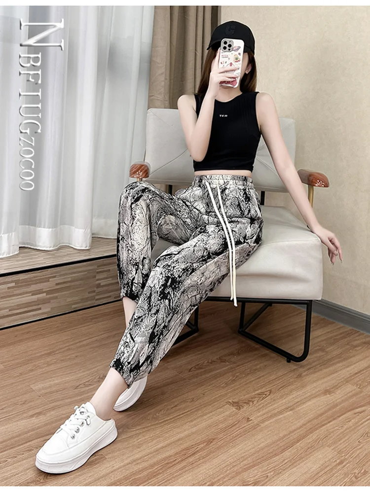High Waist Ice Silk Drawstring Women Pants Ink Painting Printed Casual Female Trousers
High Waist Ice Silk Drawstring Women Pants Ink Painting Printed Casual Female Trousers