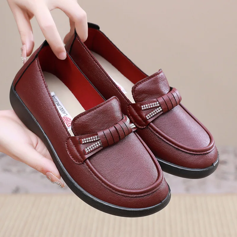 Shoes Women Spring Leather Loafers Slip On Women's Flats Shoes Lady Soft Bottom Driving Shoes Mother Shoes free shipping
Shoes Women Spring Leather Loafers Slip On Women's Flats Shoes Lady Soft Bottom Driving Shoes Mother Shoes free shipping