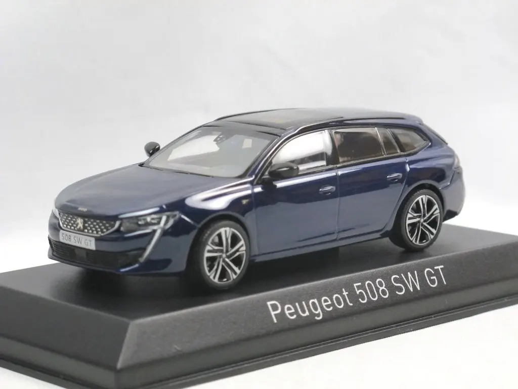 Norev 1:43 Peugeot 508 SW SUV 2018 универсал Ограниченная серия резиновый Металл статическая модель автомобиля игрушка подарок
Norev 1:43 Peugeot 508 SW SUV 2018 универсал Ограниченная серия резиновый Металл статическая модель автомобиля игрушка подарок