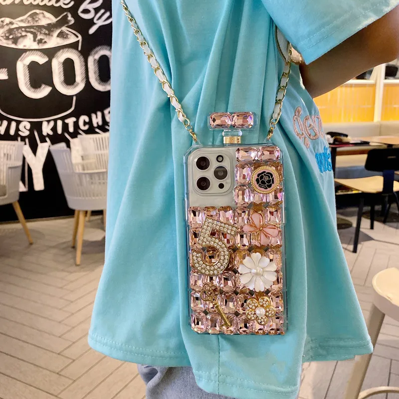 RYWER 3D Crystal Bling Diamond Perfume Bottle Phone Cases Cover for IPhone 13 12 11 Pro Max 12Mini XR XS Max X XS 8 7 6 6s Plus
RYWER 3D Crystal Bling Diamond Perfume Bottle Phone Cases Cover for IPhone 13 12 11 Pro Max 12Mini XR XS Max X XS 8 7 6 6s Plus