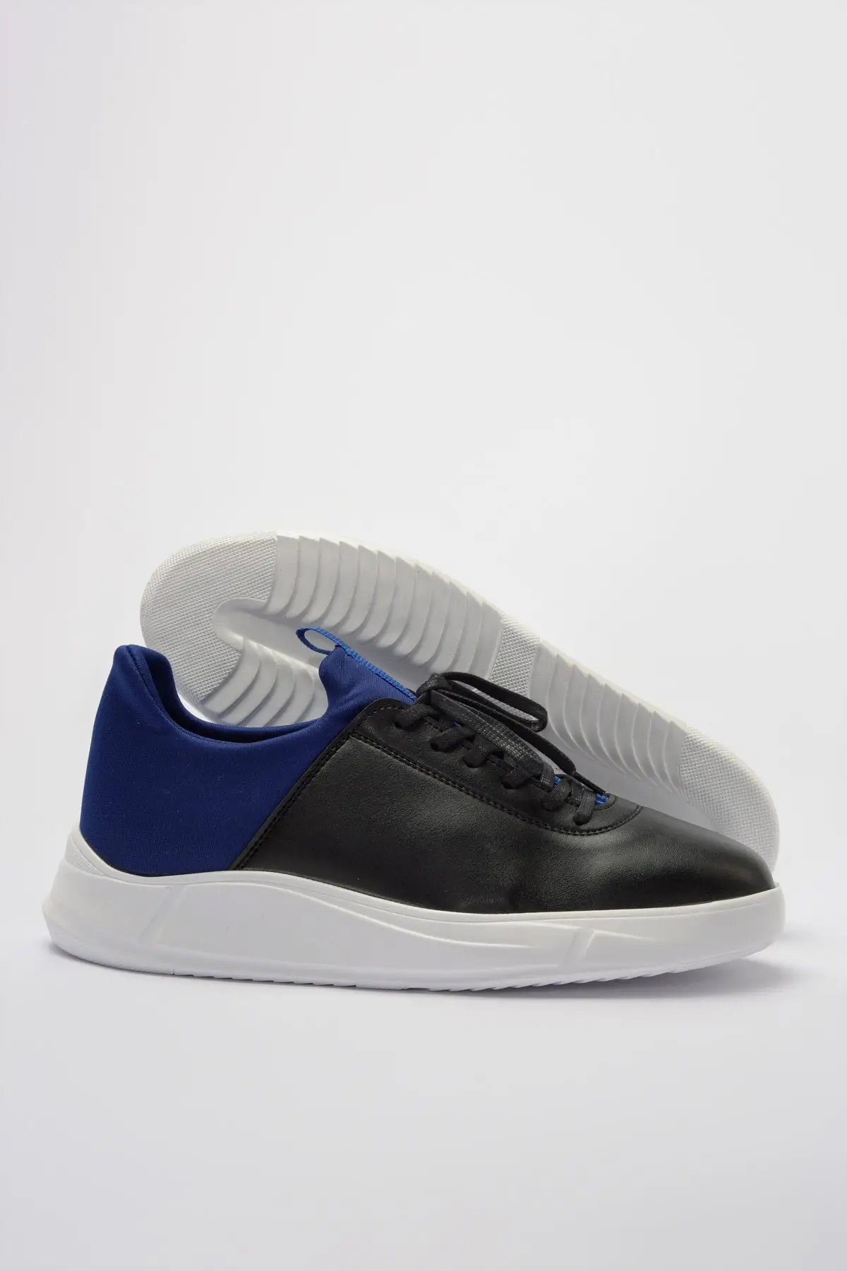 Men Sport Footwear BLACK SNEAKER AYA Lightweight Male 'S Fashion Walking Sneakers Breathable Trainers Vulcanize Shoes Comfort
Men Sport Footwear BLACK SNEAKER AYA Lightweight Male 'S Fashion Walking Sneakers Breathable Trainers Vulcanize Shoes Comfort