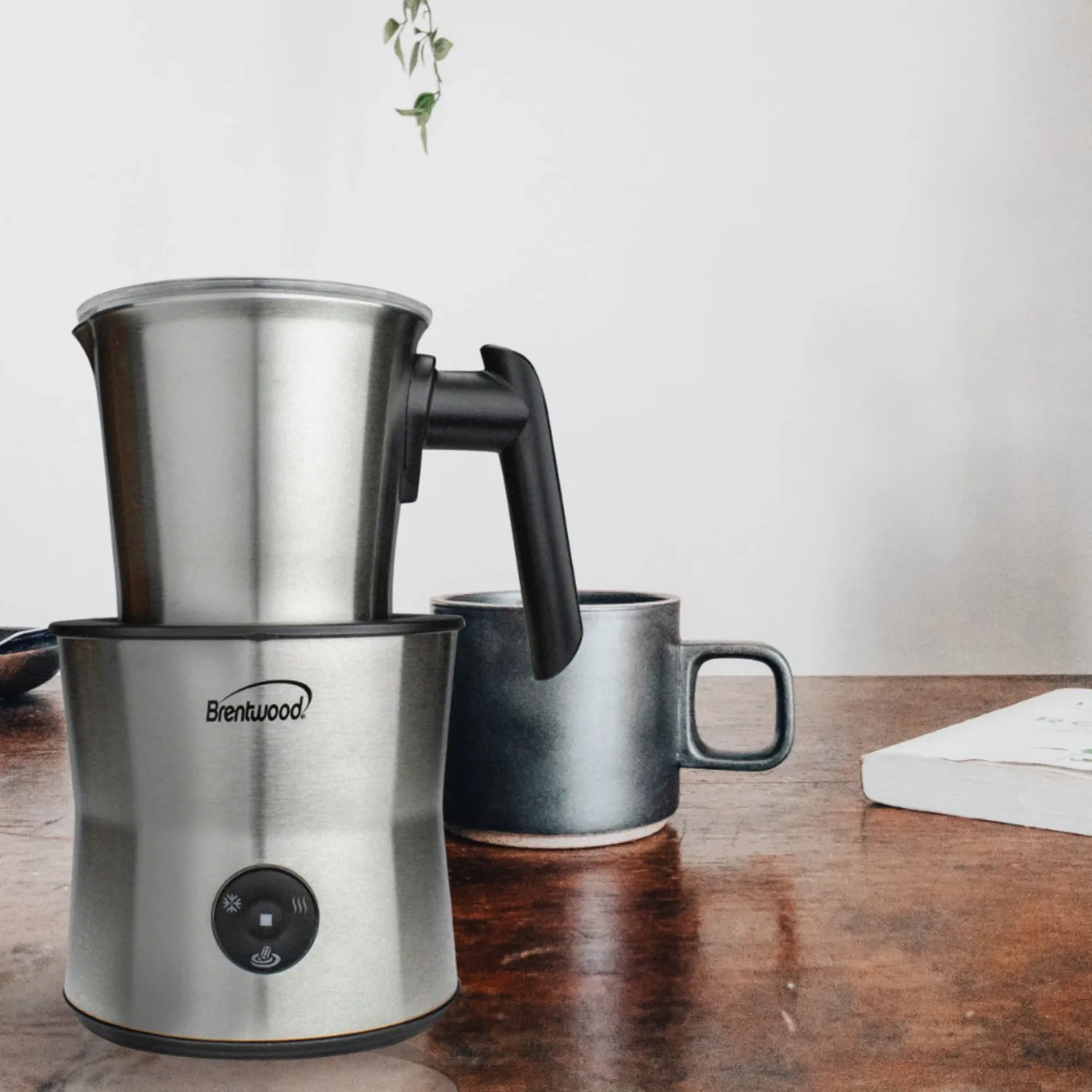 Electric Milk Bubbler, Heater, Hot Chocolate Machine 3-in-1 Stainless Steel Material espumador de leche
Electric Milk Bubbler, Heater, Hot Chocolate Machine 3-in-1 Stainless Steel Material espumador de leche
