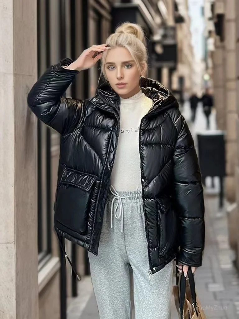2023 Winter Women's Jacket Glossy Short Korean Style Bread Clothes Thickness Warm Down Cotton Parkas Loose Hooded Casual White
2023 Winter Women's Jacket Glossy Short Korean Style Bread Clothes Thickness Warm Down Cotton Parkas Loose Hooded Casual White