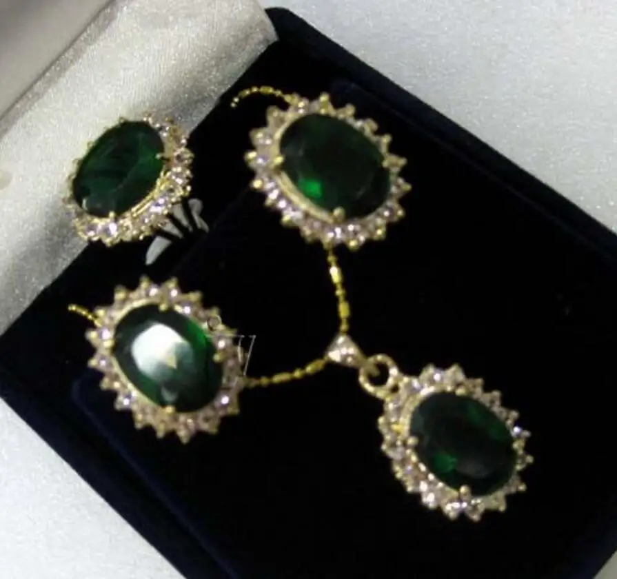 Green Zircon Crystal Earrings & Ring & Necklace Pendant Set jade Crystal Jewelry
Green Zircon Crystal Earrings & Ring & Necklace Pendant Set jade Crystal Jewelry