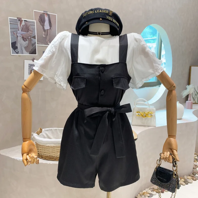 Niche Design New Women 2022 Summer Design Puff Short Sleeve Shirt Top Thin Wide Leg Shorts Casual lace-ups Overalls 2 Piece Set
Niche Design New Women 2022 Summer Design Puff Short Sleeve Shirt Top Thin Wide Leg Shorts Casual lace-ups Overalls 2 Piece Set