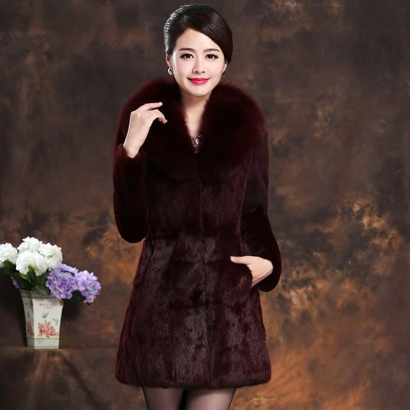 2022 new winter faux rabbit fur faux fur women's medium length thicker faux mink faux fox fur collar plus size coat
2022 new winter faux rabbit fur faux fur women's medium length thicker faux mink faux fox fur collar plus size coat