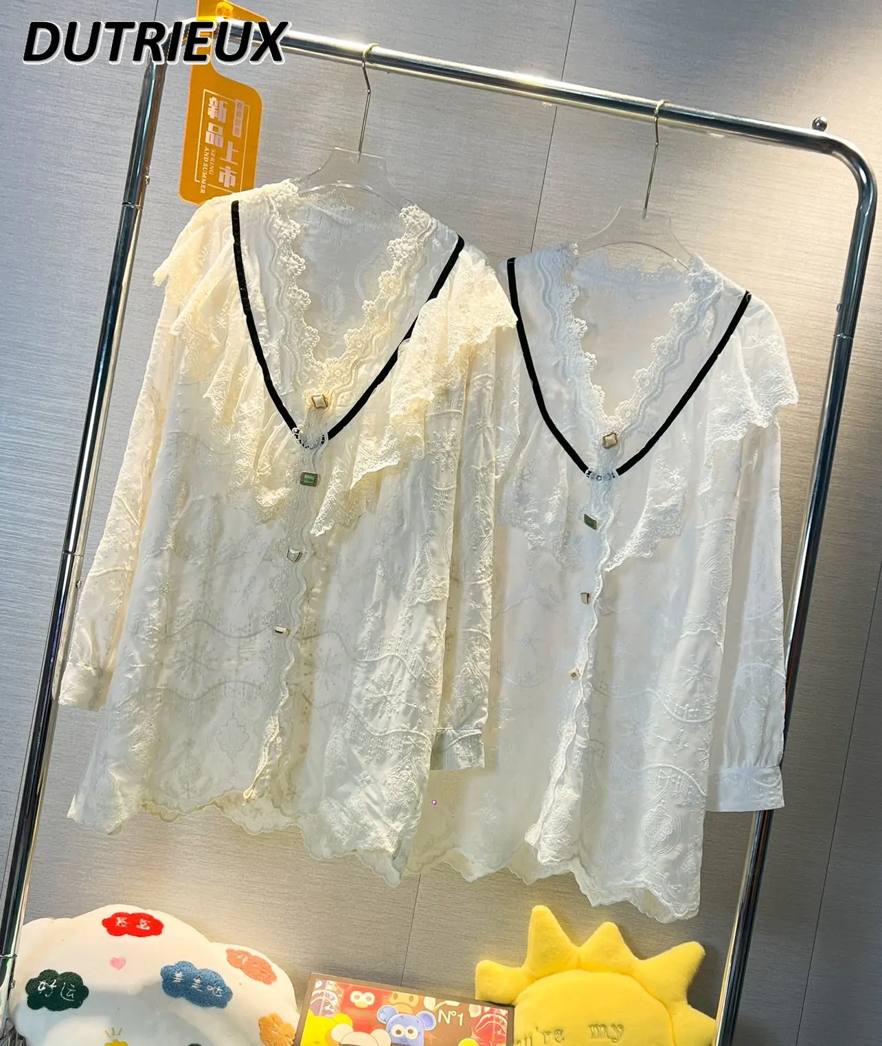 2023 Spring Autumn New Elegant Blouse Female Fashionable Embroidery Lace Women's Top Loose Hollow Design Mid-Length Shirt
2023 Spring Autumn New Elegant Blouse Female Fashionable Embroidery Lace Women's Top Loose Hollow Design Mid-Length Shirt