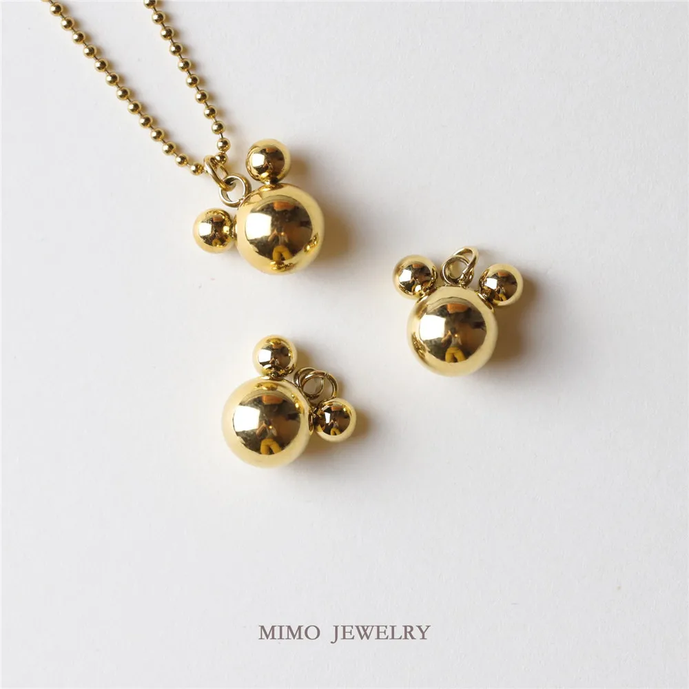 MIMO JEWELRY Gold-plated, cute three-dimensional Mickey Mouse head Mickey Mouse year of the Year DIY pendant
MIMO JEWELRY Gold-plated, cute three-dimensional Mickey Mouse head Mickey Mouse year of the Year DIY pendant