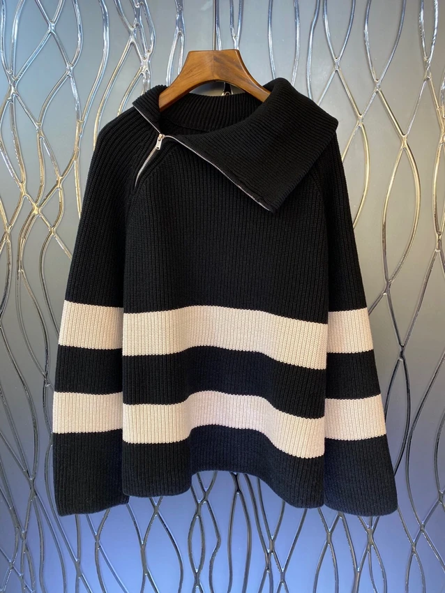 2022 new women fashion long sleeve sexy casual black and white stripe color matching big wide neck loose pullover sweater 1218
2022 new women fashion long sleeve sexy casual black and white stripe color matching big wide neck loose pullover sweater 1218
