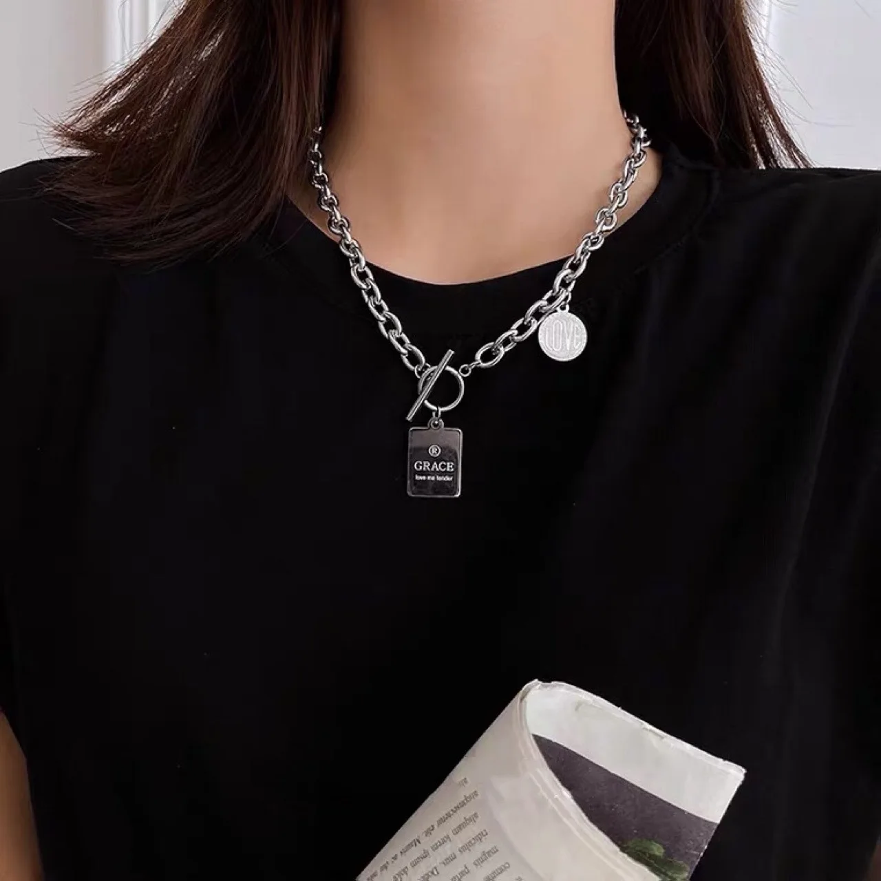 Hip Hop Stainless Steel Thick Cubana Chain Necklace for Women Men On The Neck Fashion Boys Jewelry Gift Accessories Silver Color
Hip Hop Stainless Steel Thick Cubana Chain Necklace for Women Men On The Neck Fashion Boys Jewelry Gift Accessories Silver Color