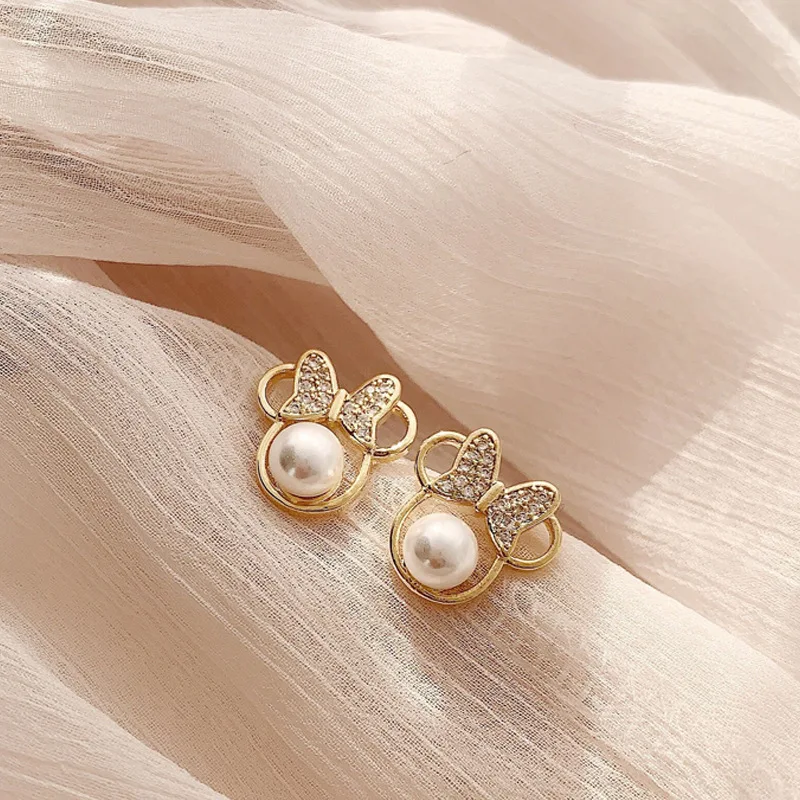 2 pcs set Disney cartoon doll accessories silver earrings girl Chinese style Mickey mouse earrings baby girls toys
2 pcs set Disney cartoon doll accessories silver earrings girl Chinese style Mickey mouse earrings baby girls toys