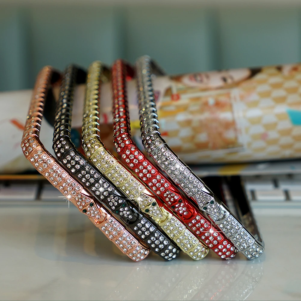 Hot Snake Head Diamond Bumper For iPhone 12 11 Pro Max mini XS MAX XR X 6S 7 8 Plus Cover Case Metal Phone Border
Hot Snake Head Diamond Bumper For iPhone 12 11 Pro Max mini XS MAX XR X 6S 7 8 Plus Cover Case Metal Phone Border
