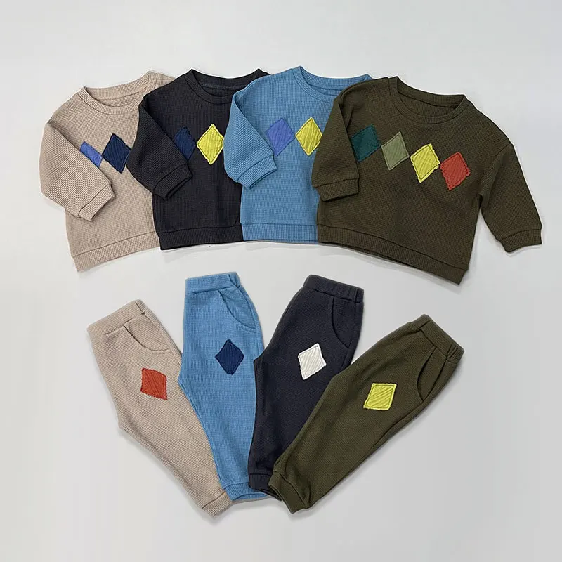 Children Autumn Sports Style Clothes Sets Colorful Pattern Sweatshirt and Pants Waffle Cotton Boys and Girls Clothing
Children Autumn Sports Style Clothes Sets Colorful Pattern Sweatshirt and Pants Waffle Cotton Boys and Girls Clothing
