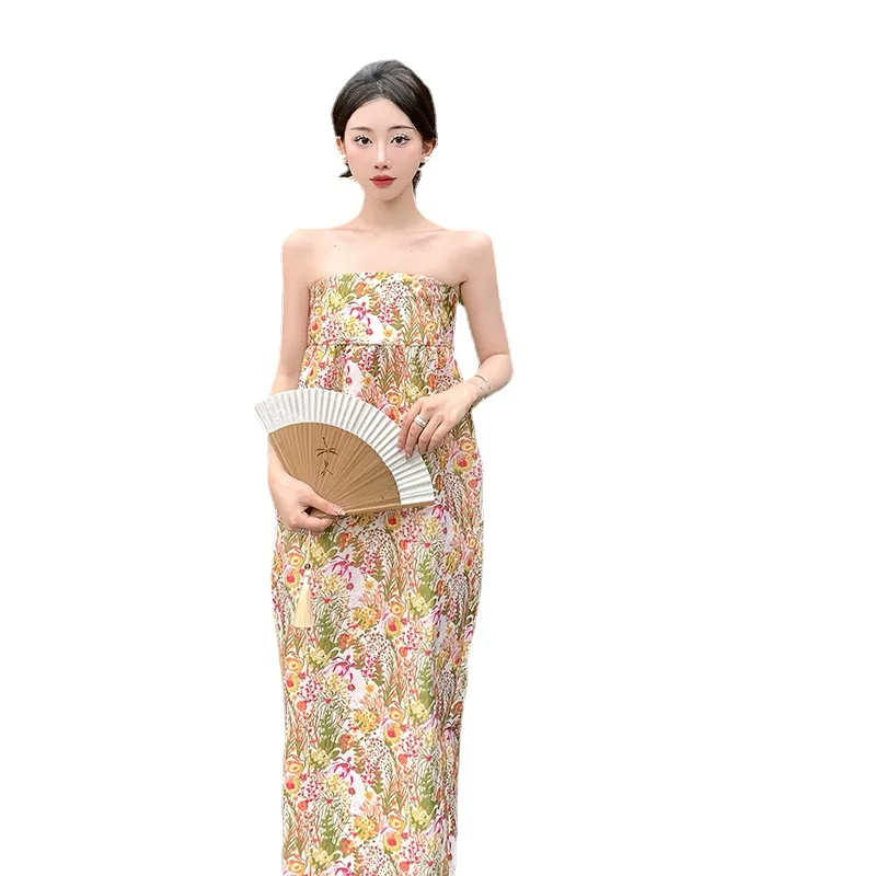 2023 New Summer Floral Long Vacation Dress for Women Chinese Vintage Dress Party Elegant Robe Backless Strapless Dress 
2023 New Summer Floral Long Vacation Dress for Women Chinese Vintage Dress Party Elegant Robe Backless Strapless Dress