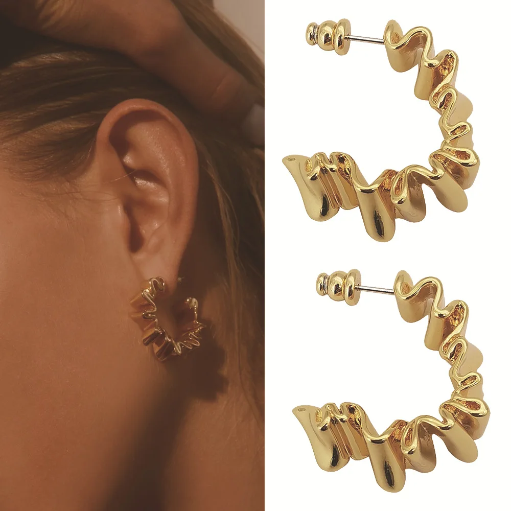 LONDANY earrings Folding and bending earrings New vintage irregular earrings Autumn and winter high-quality jewelry
LONDANY earrings Folding and bending earrings New vintage irregular earrings Autumn and winter high-quality jewelry