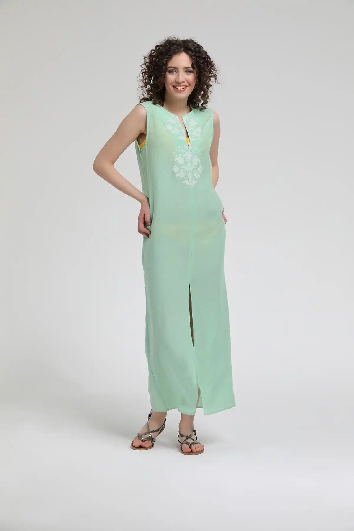 Women's Pareo Light Green embroidery Sleeveless Beach Dress Swimwear Cover Up Dress Sexy Tunic Suit Beachwear
Women's Pareo Light Green embroidery Sleeveless Beach Dress Swimwear Cover Up Dress Sexy Tunic Suit Beachwear