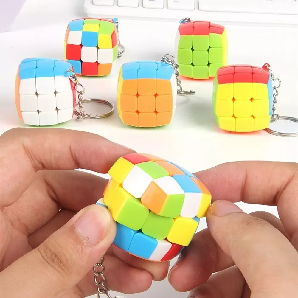 Кубик 3x3x3, брелок, волшебные кубики, головоломка Mofangge для начинающих, профессиональный волшебный кубик, игрушки для детей
Кубик 3x3x3, брелок, волшебные кубики, головоломка Mofangge для начинающих, профессиональный волшебный кубик, игрушки для детей