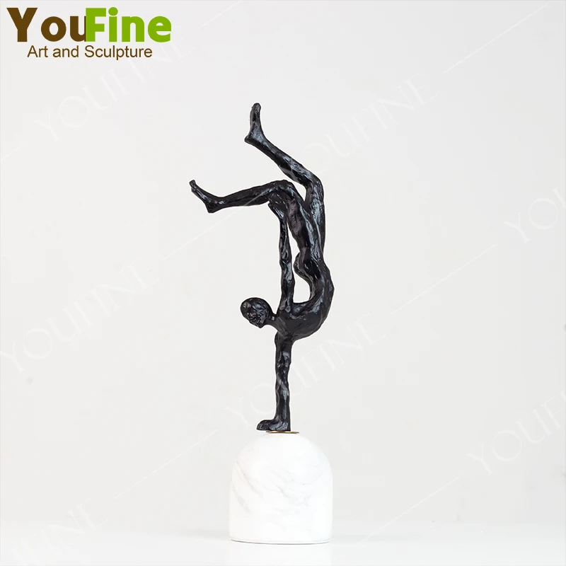 Modern Art Metal Sculpture Abstract Metal Statues With Marble Base For Home Hotel Decoration Ornament Gifts Art Crafts
Modern Art Metal Sculpture Abstract Metal Statues With Marble Base For Home Hotel Decoration Ornament Gifts Art Crafts