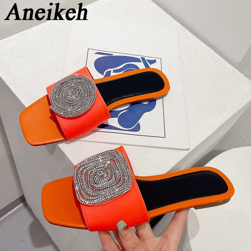 Aneikeh Women Crystal Square Circle Pattern Design Flat Shoes 2024 Silk Elegant Peep Toe Outdoor Anti Slip Casual Slippers35-43
Aneikeh Women Crystal Square Circle Pattern Design Flat Shoes 2024 Silk Elegant Peep Toe Outdoor Anti Slip Casual Slippers35-43