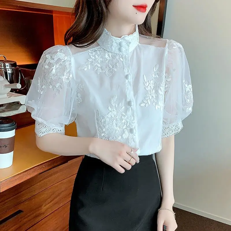 Blouse embroidery chiffon shirt female summer 2022 super immortal solid lace stitching bubble sleeve standing collar blouse top
Blouse embroidery chiffon shirt female summer 2022 super immortal solid lace stitching bubble sleeve standing collar blouse top