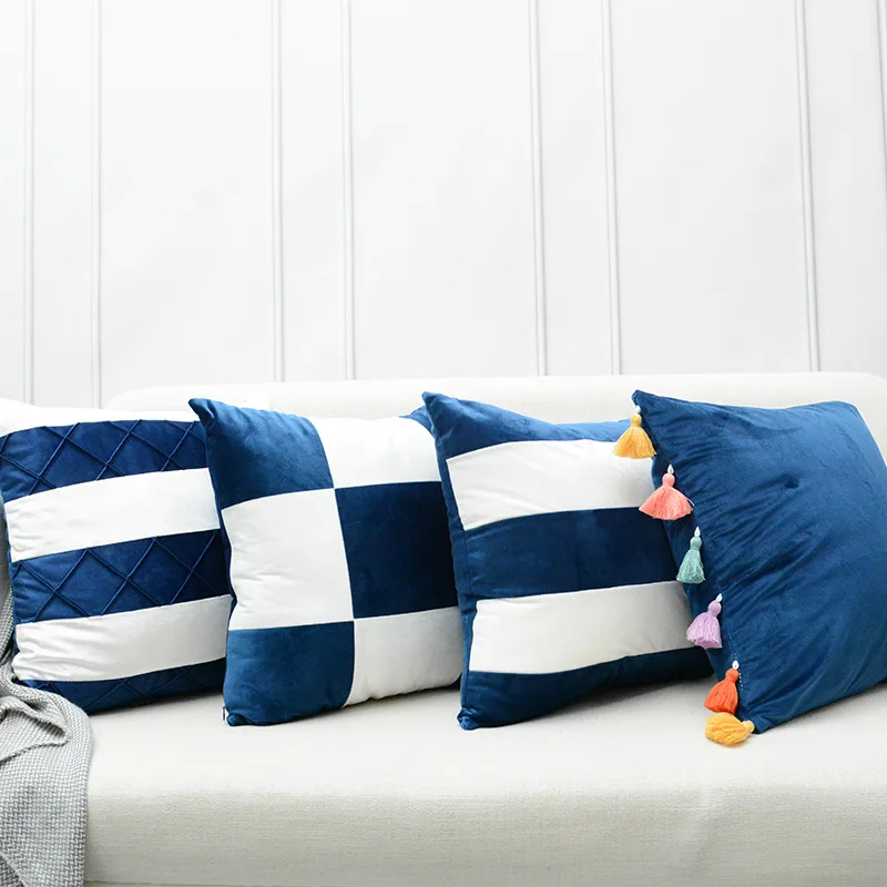 Soft Velvet Two Color-block Cushion Cover 45*45cm Striped Plaid Stitching Pillow Cover Decorative Square Home Car Throw Pillows
Soft Velvet Two Color-block Cushion Cover 45*45cm Striped Plaid Stitching Pillow Cover Decorative Square Home Car Throw Pillows